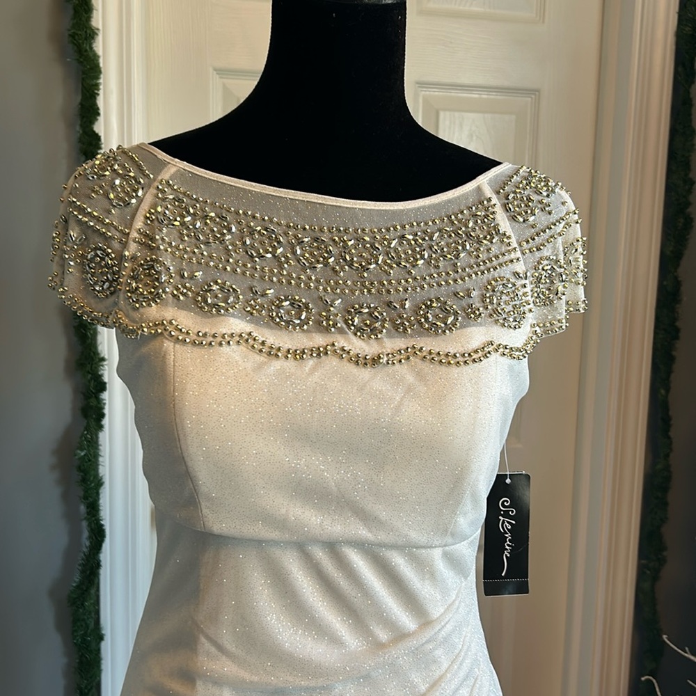 White new dress - Picture 2 of 15